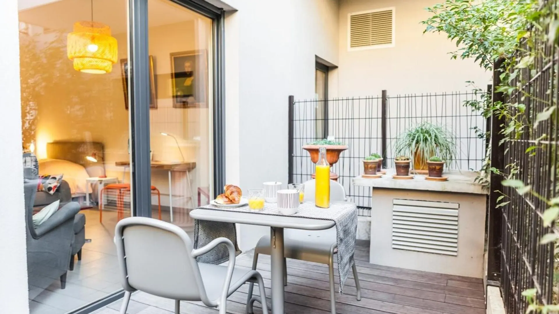 Studio With Garage Near Perrache Train Station Lyon City Center 0*,  فرنسا